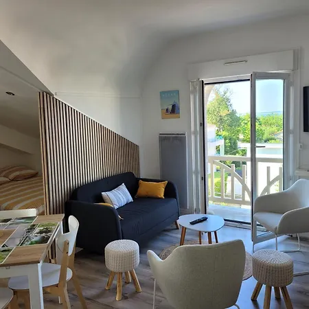 Апартаменты Appt Pontaillac Vue Ocean