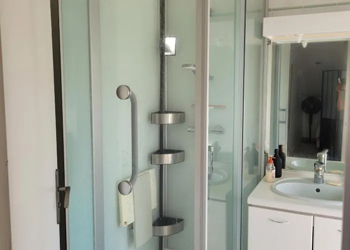 Appt Pontaillac Vue Ocean Апартаменты *