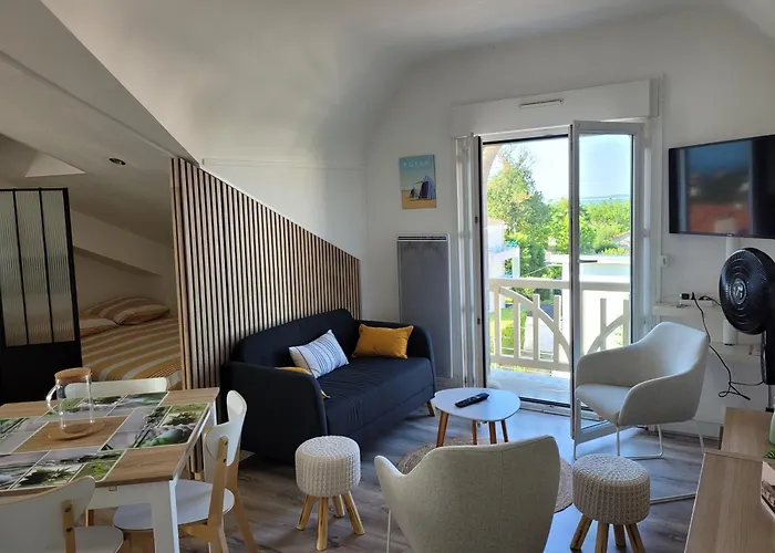 Апартаменты Appt Pontaillac Vue Ocean